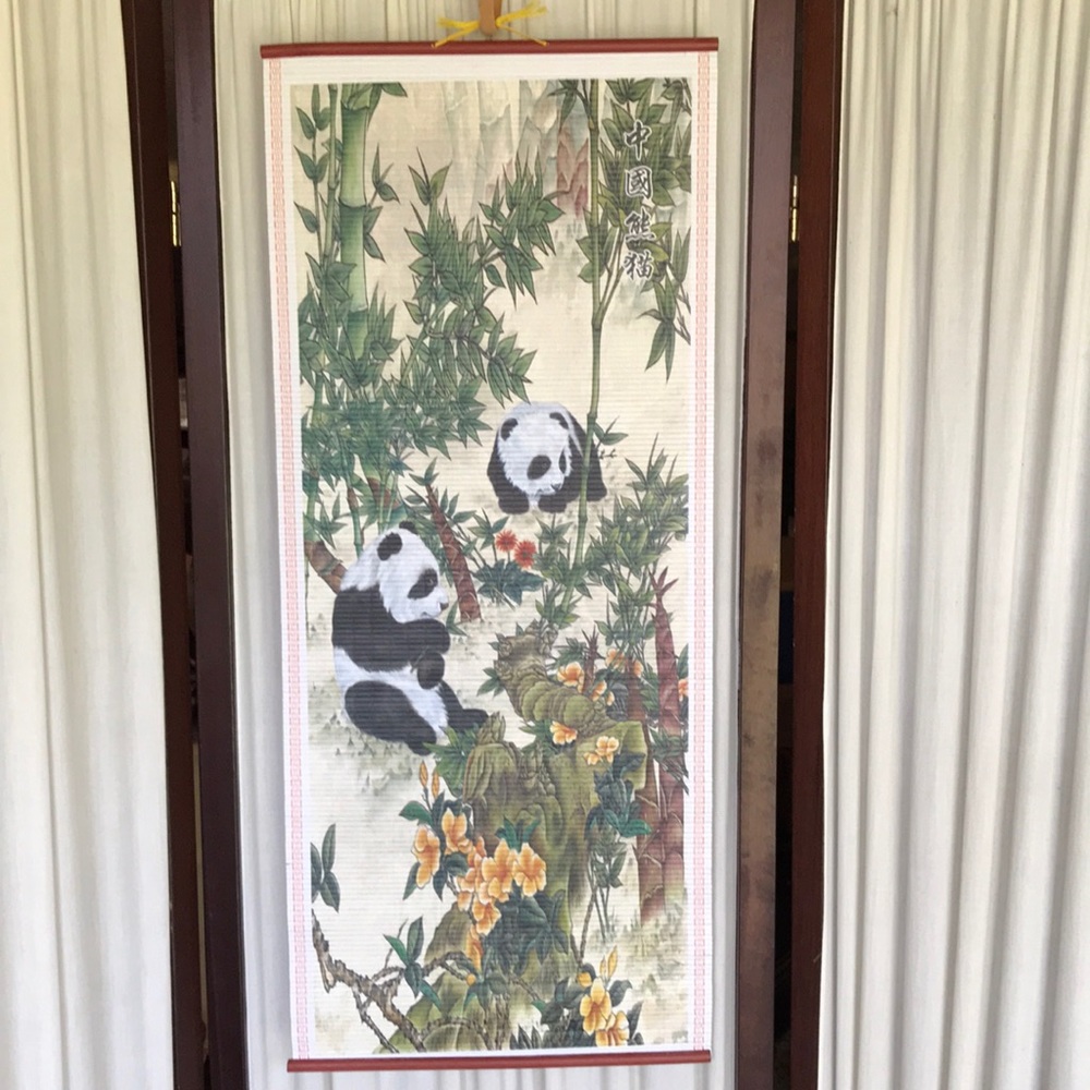 Wall scroll pandas